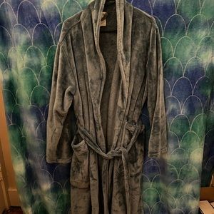 Blue bathrobe
